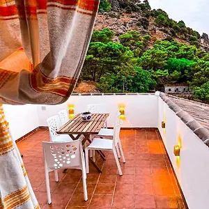 Сasa de vacaciones Grazalema- Casita Panorama - Fantastic Views- Clima, Wi-fi And Private Parking Optional, Grazalema